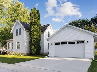 61 E Grand St, Chilton, WI 53014