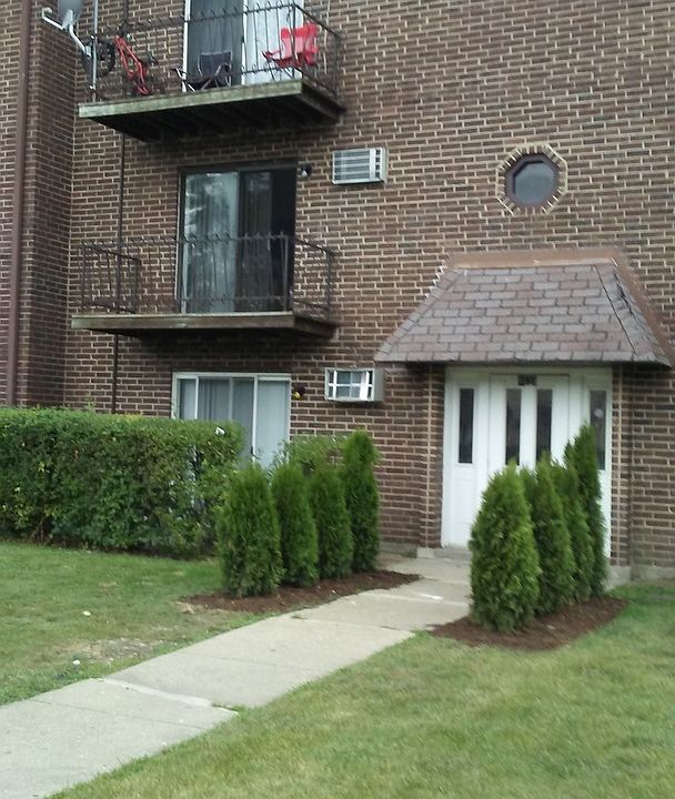 1st image of 4030 Bonhill Dr APT 2C