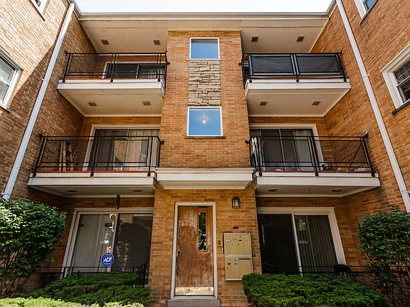 4th image of 4339 N Kedvale Ave APT 3N