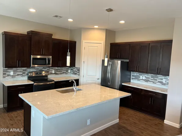 48336 N 27 Avenue, New River, AZ 85087