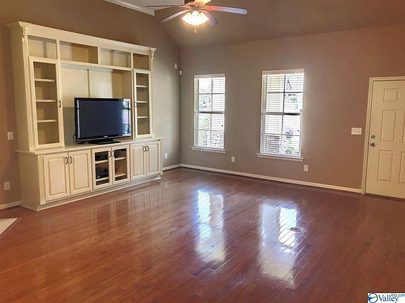 3rd image of 2907 Blossom Park Dr