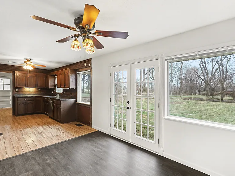 713 NW Black Twig Ln — Photo 15