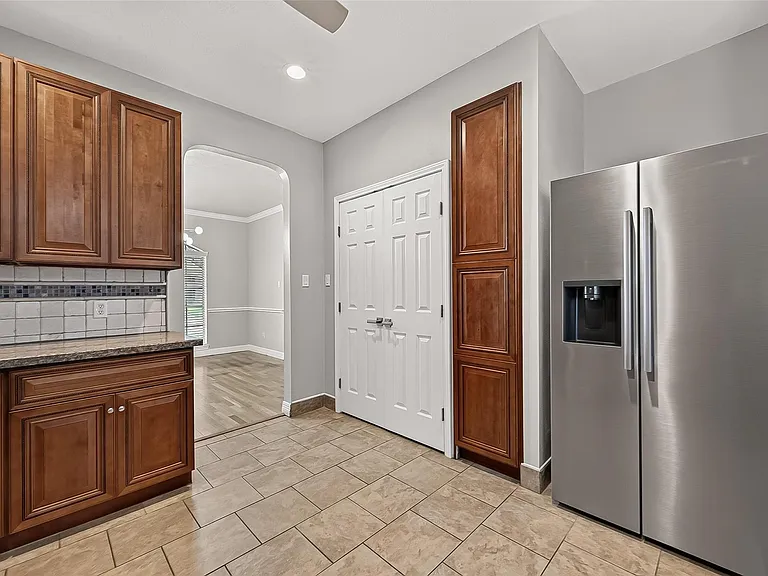 1522 Brook Grove Dr — Photo 13