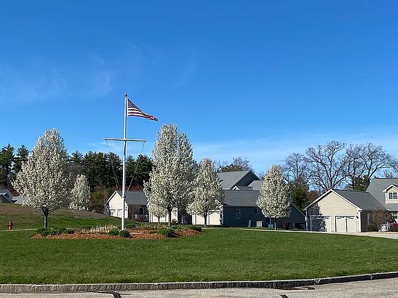 2nd image of 226 Liberty Dr Unit D