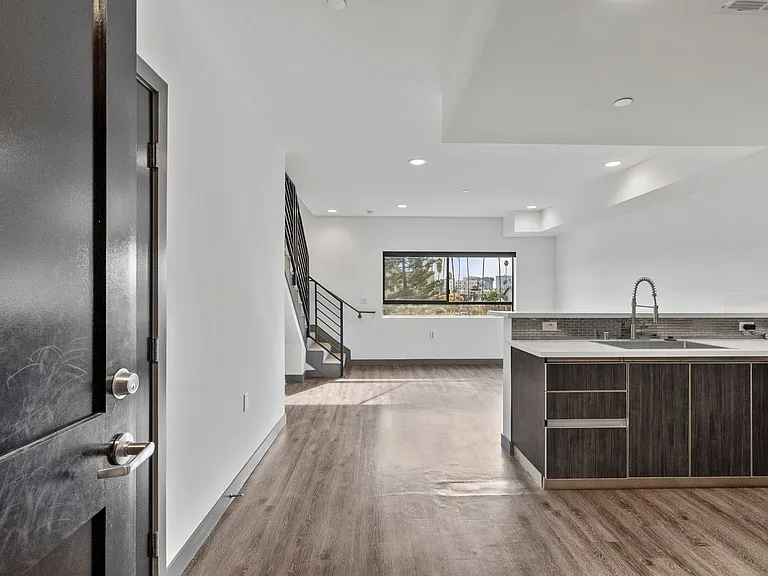 Alexandria 178 Townhomes LLC — Photo 26