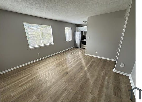 4th image of 908 4th Ave W APT 2
