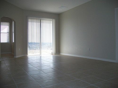 3rd image of 13038 Antique Oak St