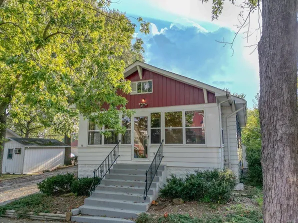 1309 Walnut St, Eldorado, IL 62930