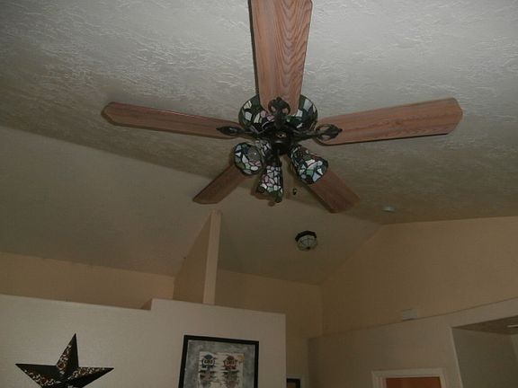 4th image of 811 S Pawnee Ave