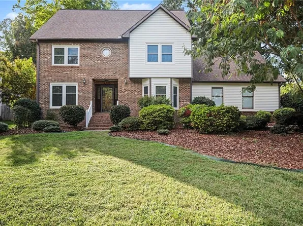 5509 Rutledge Dr, Greensboro, NC 27455
