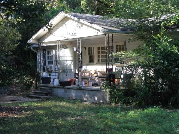 7625 Faith Dr, Pensacola, FL 32534