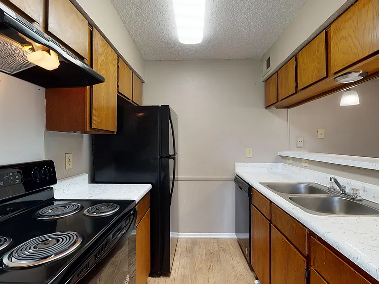 Addison Apartments at the Park — Photo 258