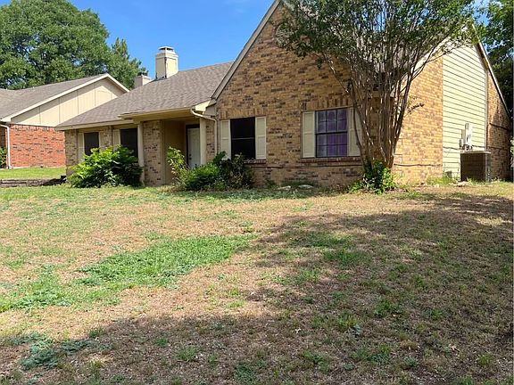 3rd image of 1013 Granite Ln