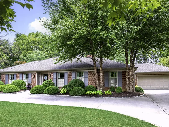 1049 Turkey Foot Rd, Lexington, KY 40502