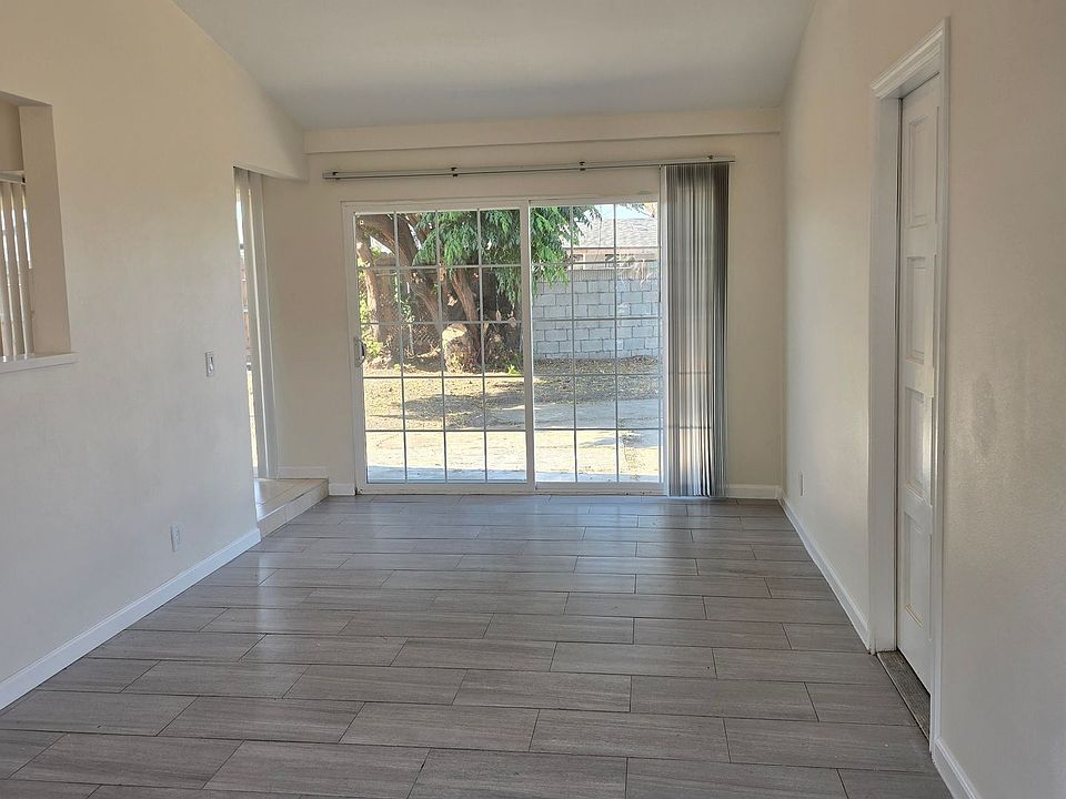 1st image of 10521 Molama Cir