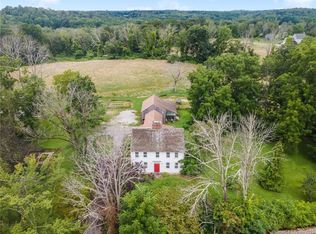 617 Hampton Rd, Pomfret Center, CT 06259