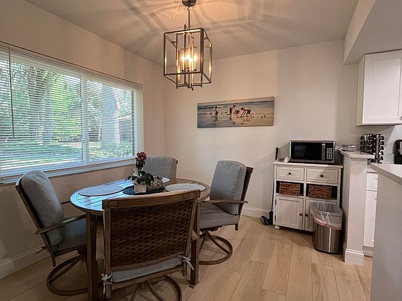 5th image of 304 Palm Coast Pkwy NE APT 101