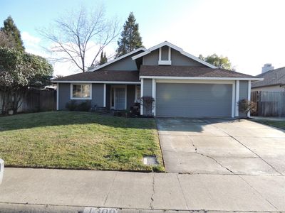 1300 Senida Way, Sacramento, CA, 95833