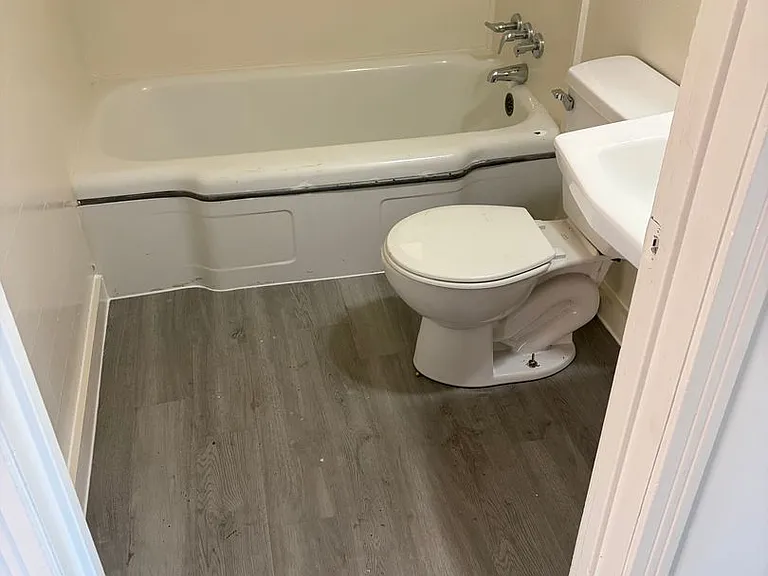 2501 Proctor Ave — Photo 9
