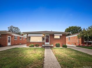 5705 N Lafayette St, Dearborn Heights, MI