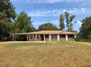 1020 E Main St, Fulton, MS 38843
