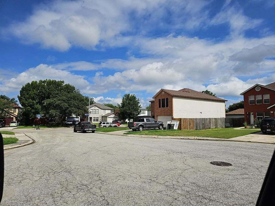 2nd image of 7803 Kinglet Ct
