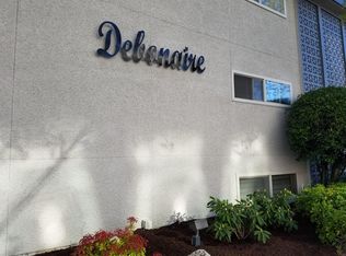 7515 35th Ave SW APT 205, Seattle, WA 98126