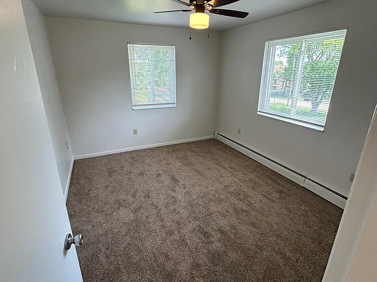 846 Youngs Ln #6 — Photo 9