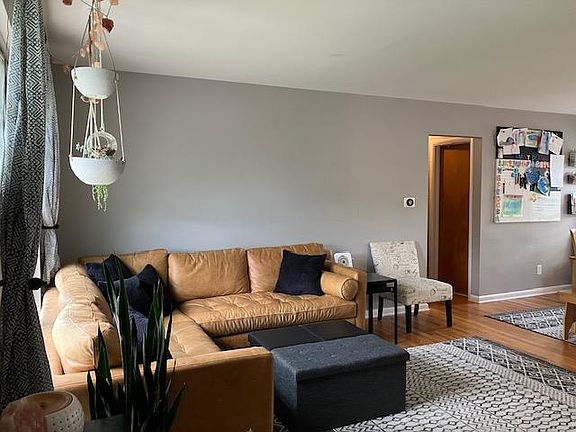 4th image of 786 Island Ct