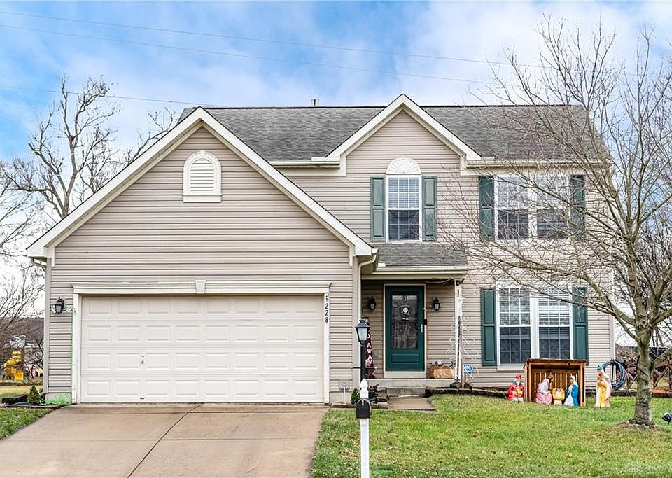 1st image of 228 Trenton Pl