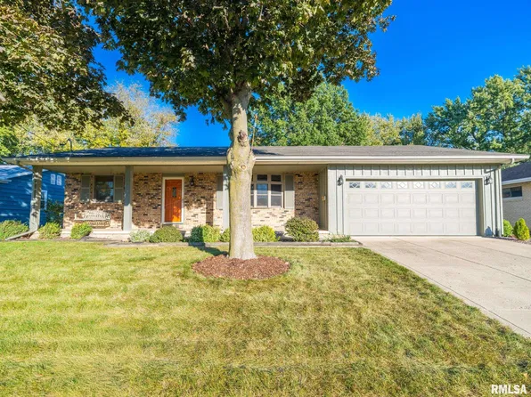 226 Cypress St, Pekin, IL 61554