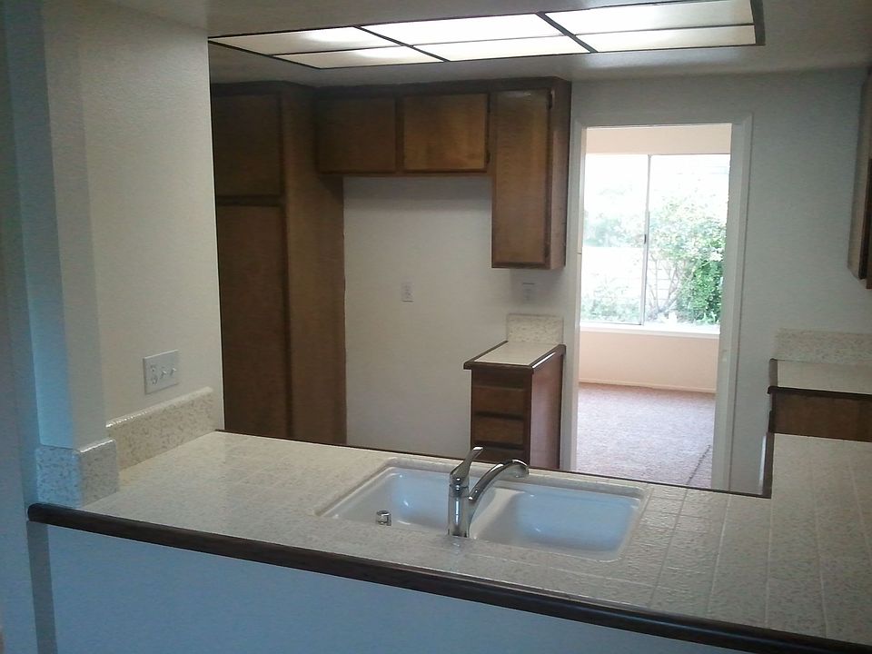 2nd image of 1512 Hilo St