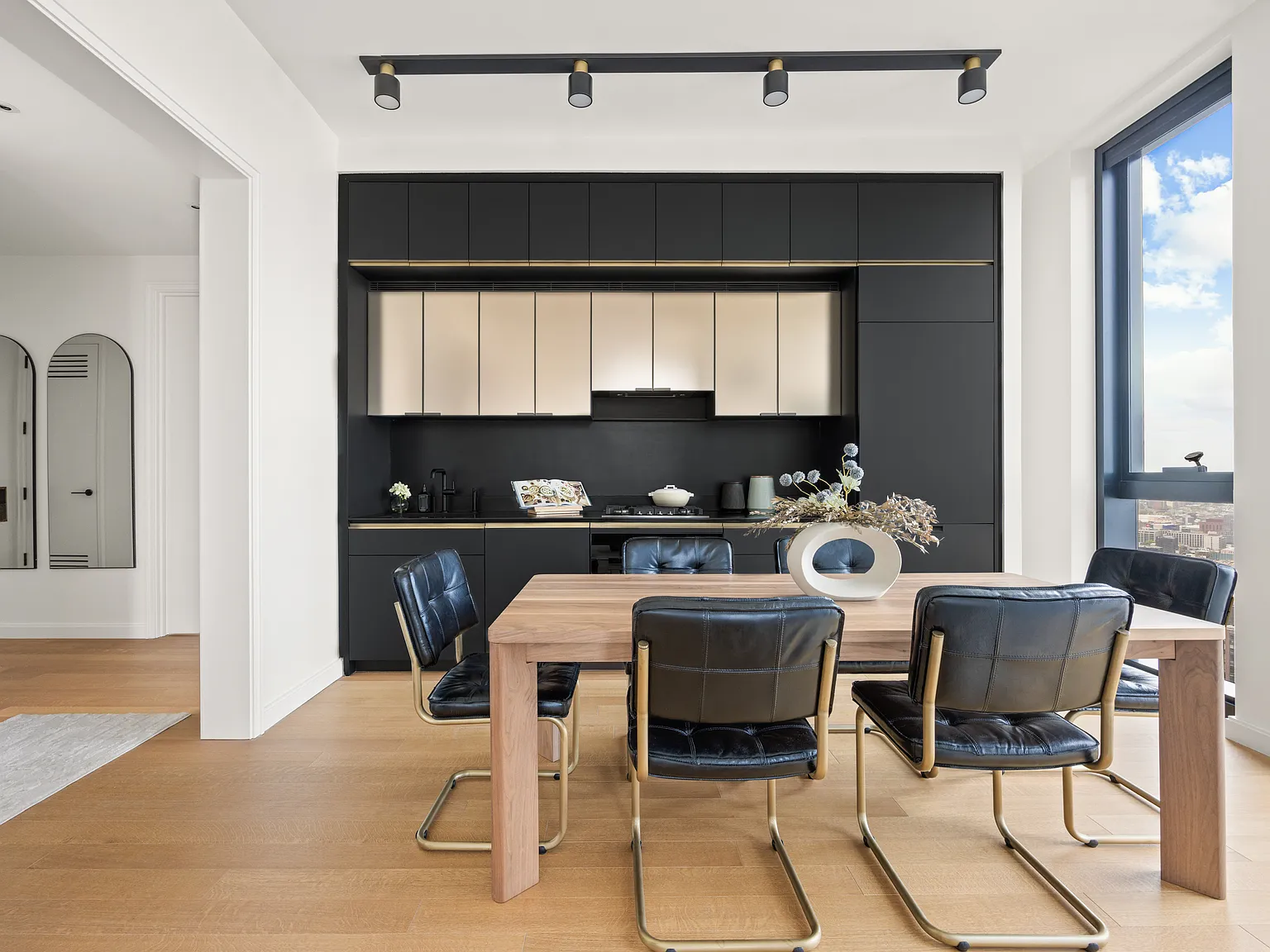55 Fleet Street — Photo 2