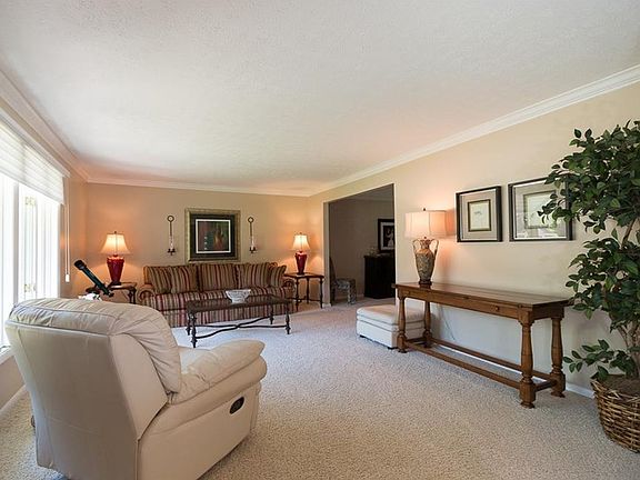 3rd image of 201 Blue Gate Cir