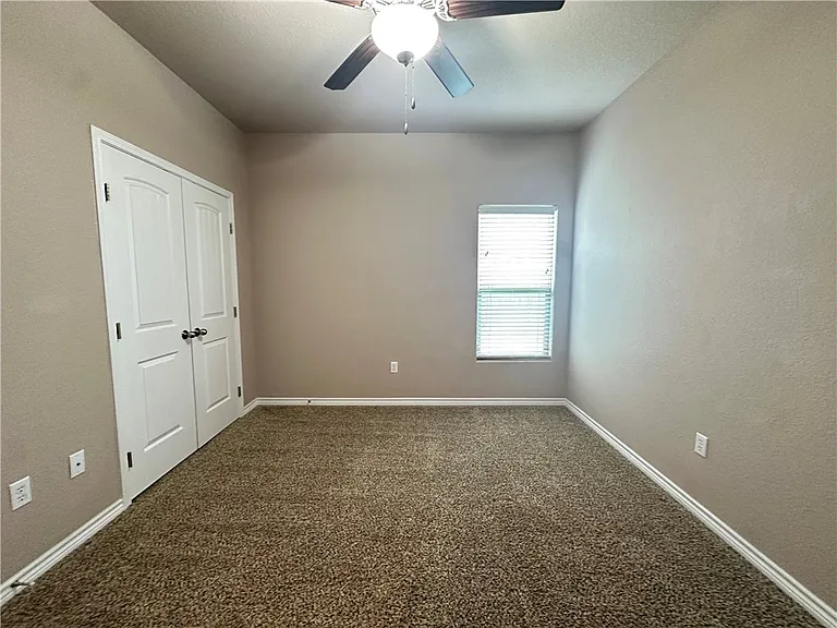 1016 Santa Catalina St — Photo 24