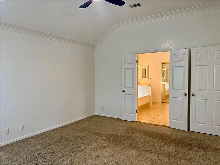 11112 Marden Ln — Photo 15