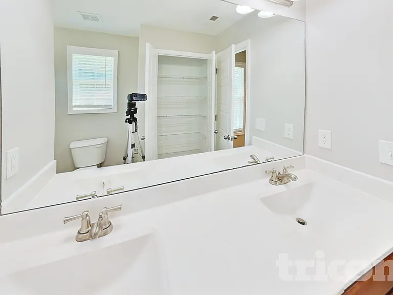 32 Balboa Pkwy — Photo 9