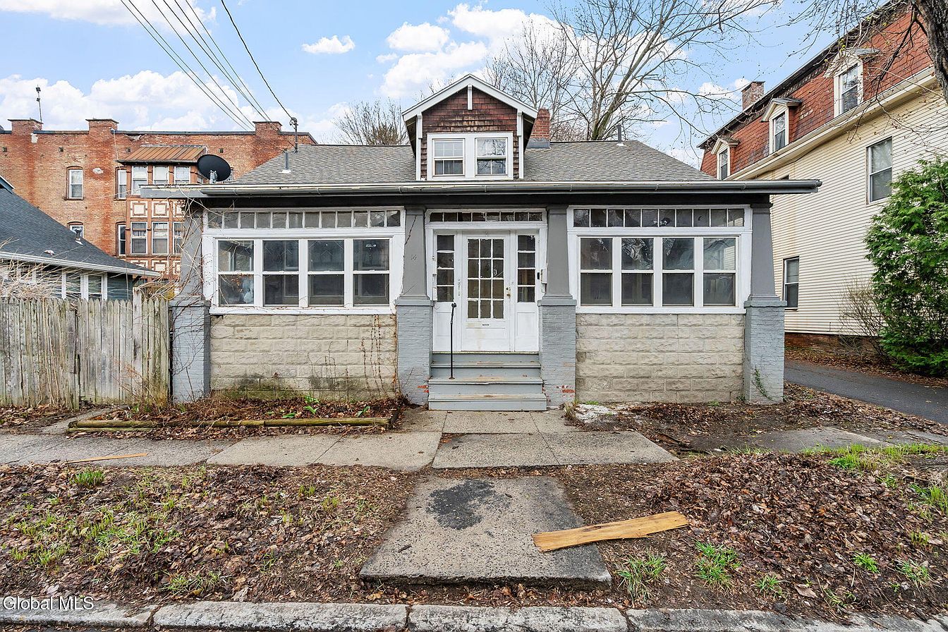 1st image of 14 103rd Street