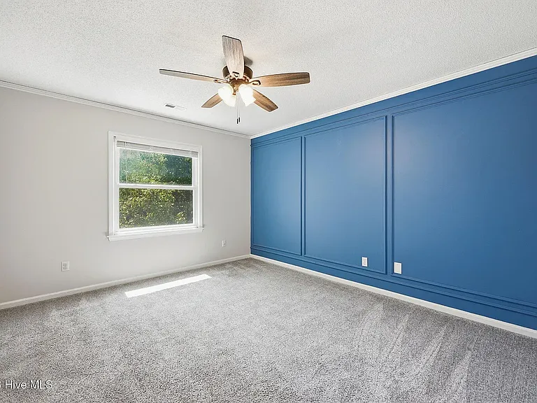 2117 Canyon Dr — Photo 16