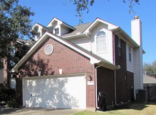 1410 Hunter Ridge Ct, Fresno, TX 77545