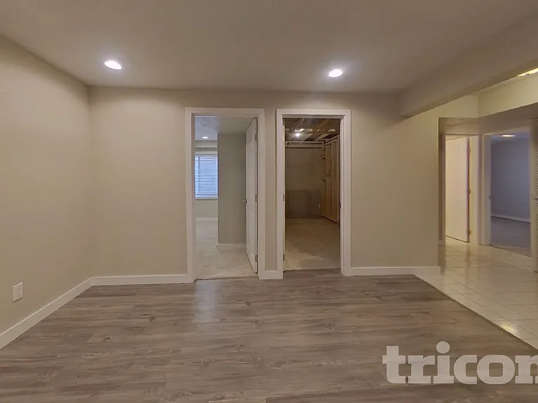 16240 Quarry Hill Dr — Photo 23