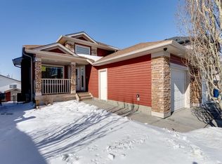 45 E Thornfield Close SE, Airdrie, AB T4A2K7