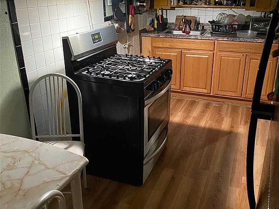 4th image of 116-16 168th St