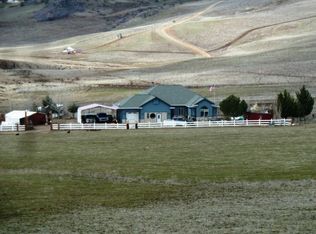 15639 Oak Knoll Dr, Hornbrook, CA 96044