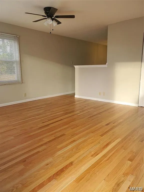 3 bed, 2.0 bath, 952 sqft, $1,900 — Photo 3