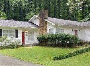 2976 Sylvan Rd, East point, GA 30344