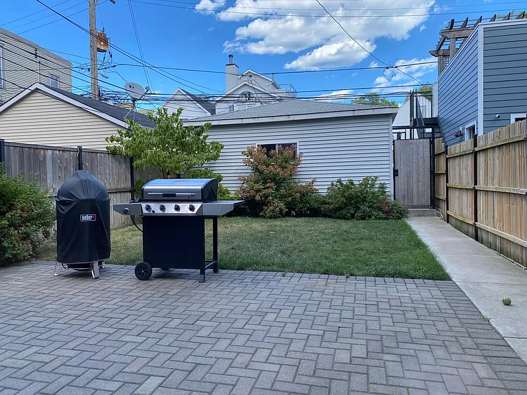 3441 N Seeley Ave #G — Photo 4