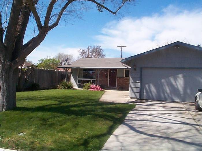 1st image of 9164 Rosewood Dr