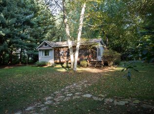 16447 2nd St, Union Pier, MI 49129