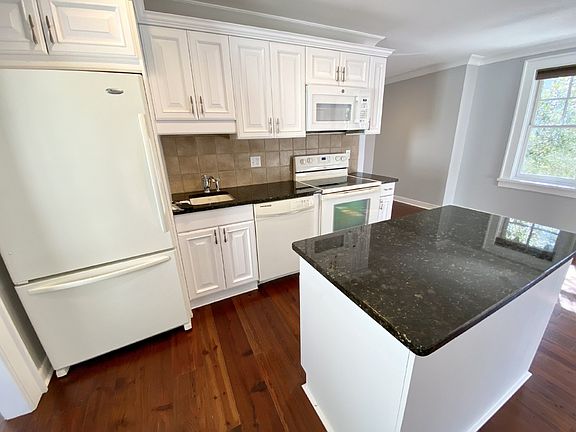 5th image of 25 Tabby Shell Rd